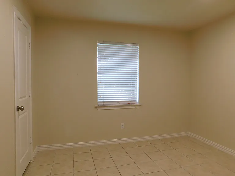 9258 Burbank — Photo 15