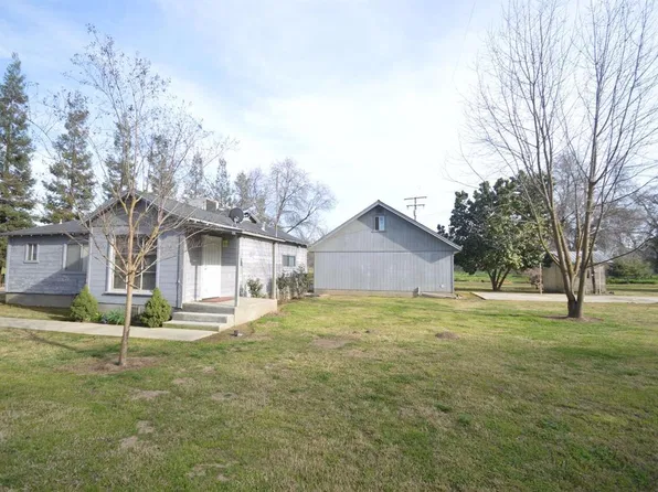 18701 Lort Dr, Exeter, CA 93292