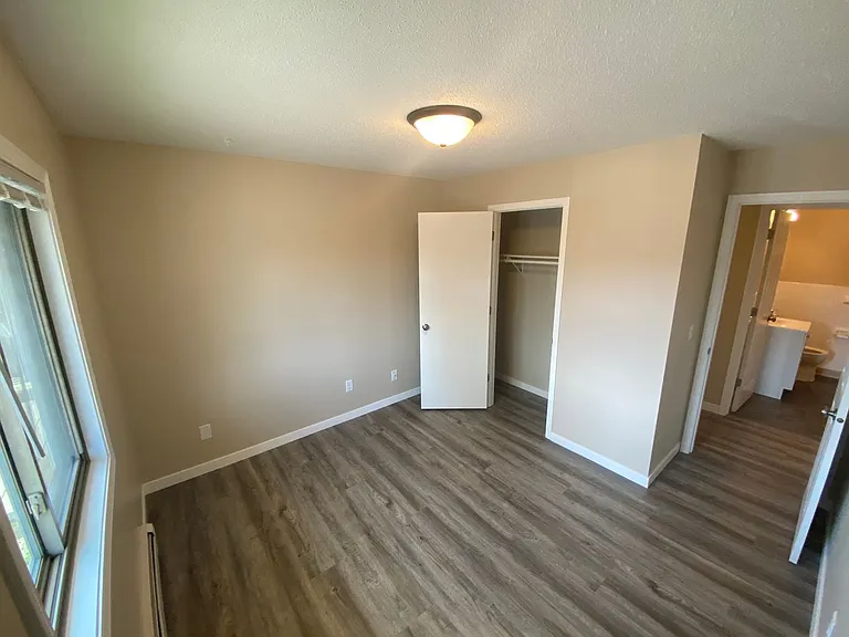 Beverly Apartments in Anoka — Photo 43