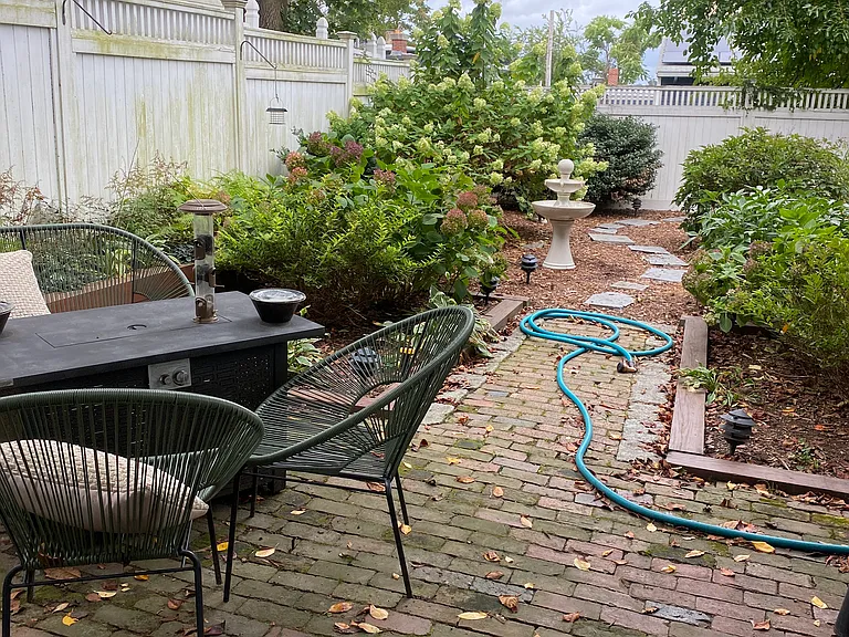 98 Baldwin St #1 — Photo 12