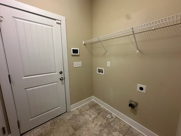 71 Wood Green Dr — Photo 31