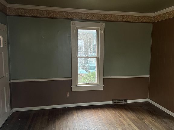 5th image of 693 Franklin Ave