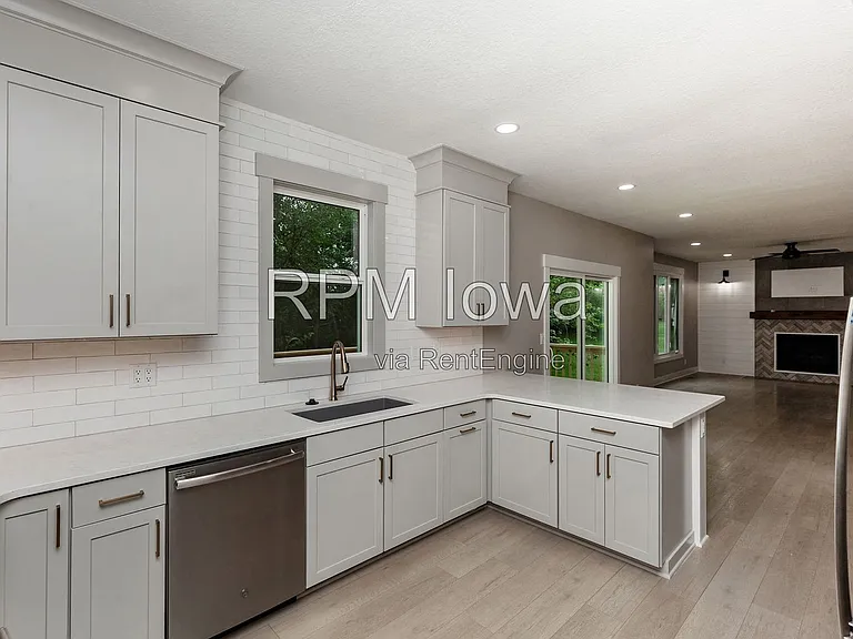 14440 Briarwood Ln — Photo 16