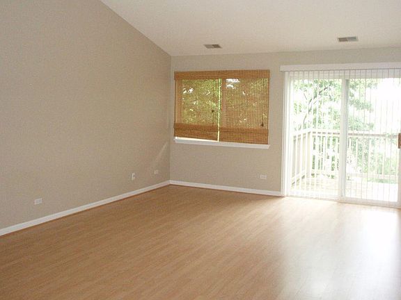 4th image of 3029 Kentshire Cir #3029