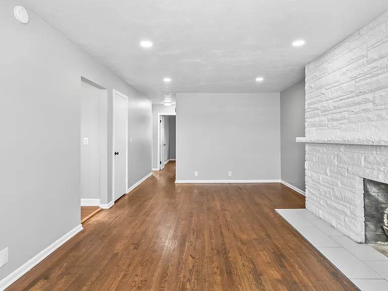 4505 Bancroft St — Photo 12