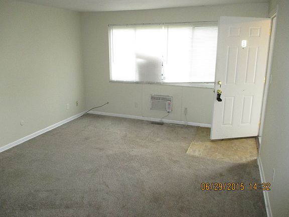 2nd image of 4677 Hilton Ave APT A