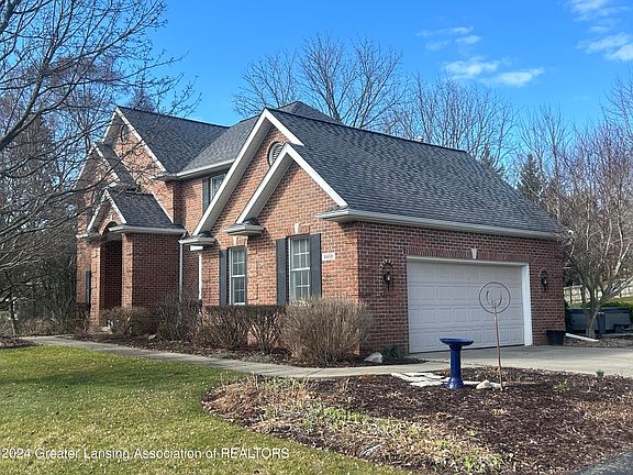 3rd image of 4406 Carmine Ct