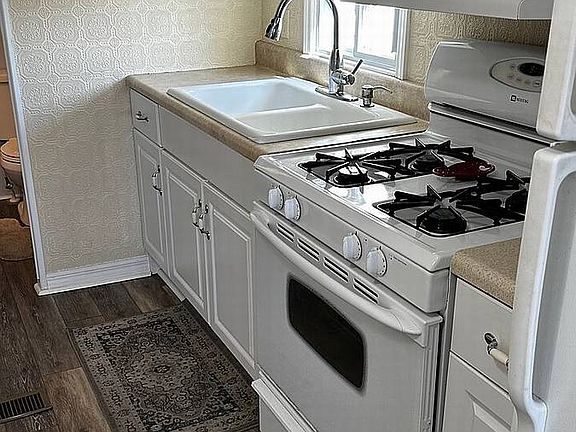 2nd image of 37811 Chancey Rd #116