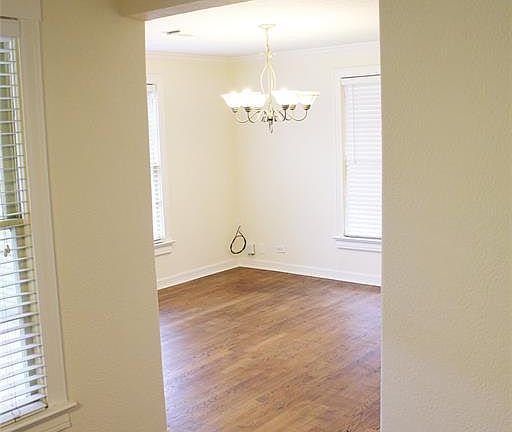 2nd image of 10604 Park Ln