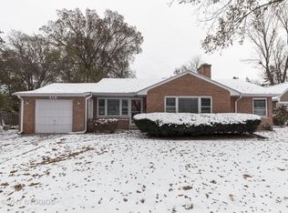 515 S Emerson St, Mount Prospect, IL 60056