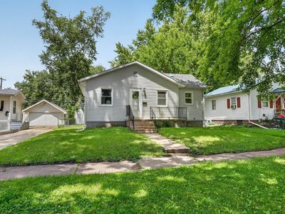 818 Home Park Blvd, Waterloo, IA, 50701