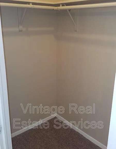 1904 Firethorn Ct — Photo 22
