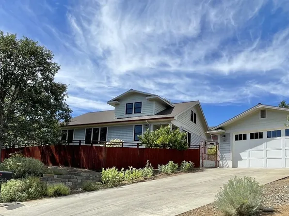 182 Humbug Rd, Yreka, CA 96097
