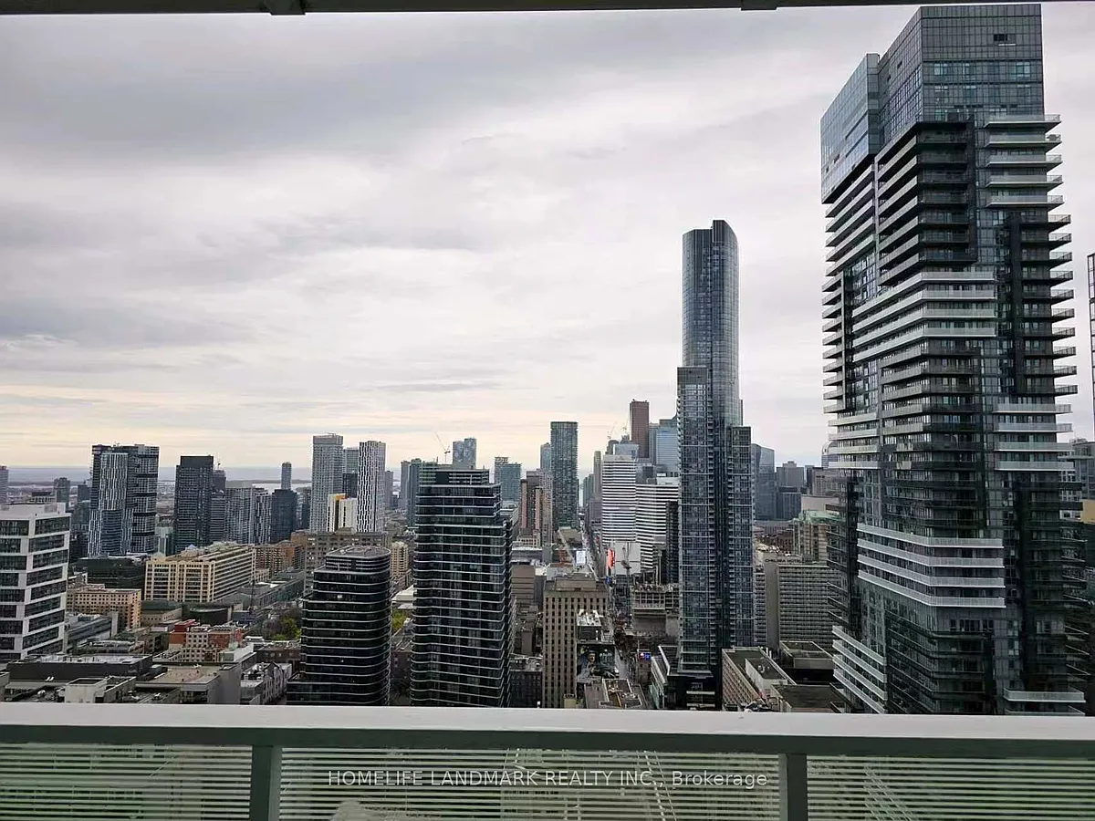 Building Photo - 501 Yonge St #4010