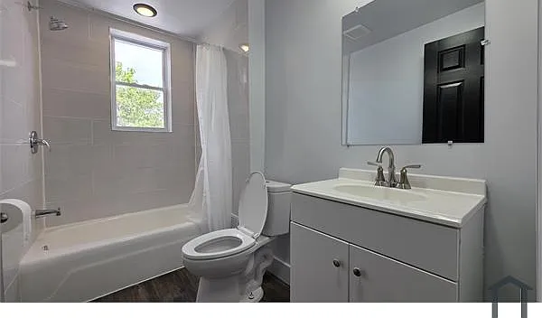 3408 Kenyon Ave — Photo 6