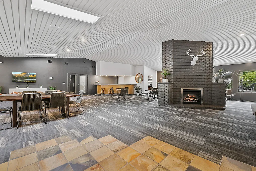 Cedar Terrace — Photo 2