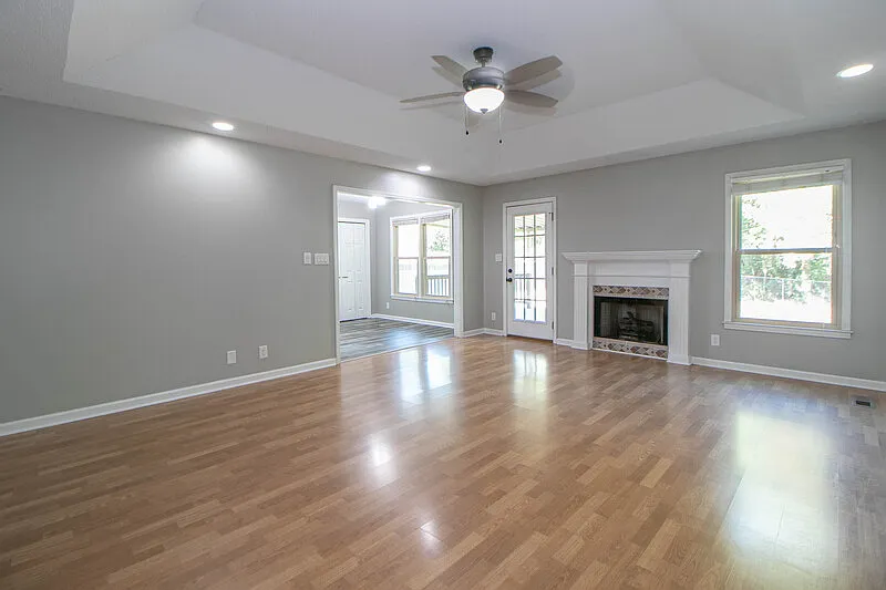 3 bed, 2.0 bath, 1545 sqft, $1,730 — Photo 2