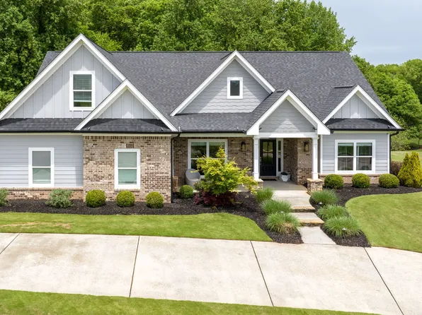 5816 Canterbury Way, Clermont, GA 30527