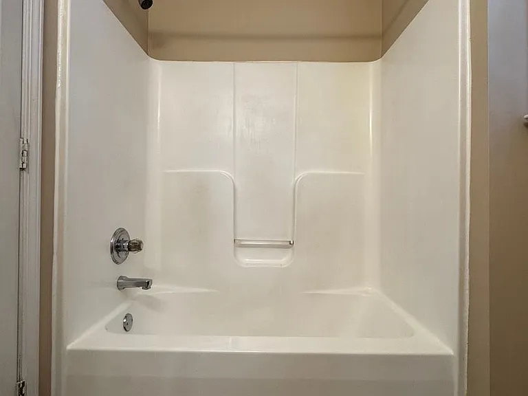 223 Faulkner Ct — Photo 25