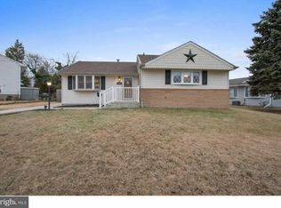 336 Cecelia Dr, Blackwood, NJ 08012