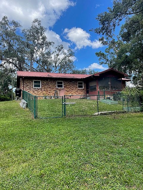 2nd image of 5311 Azalea Cir