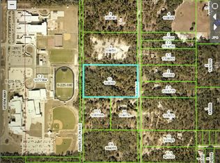 000 Eakin St, Weeki Wachee, FL 34614