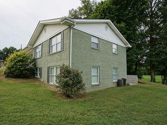 3rd image of 128 Valley Dr