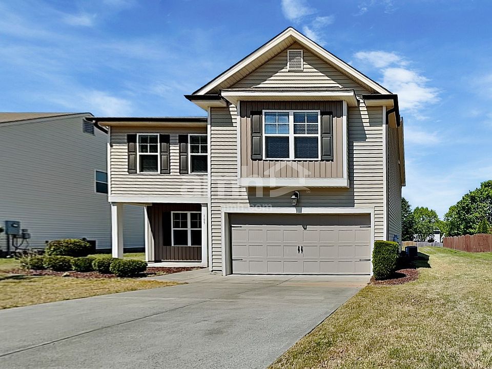 1st image of 105 Shore Pine Dr