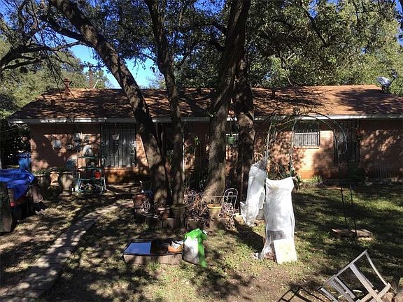 4th image of 201 White Oak Dr