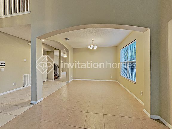 5th image of 391 Oak Springs Ct