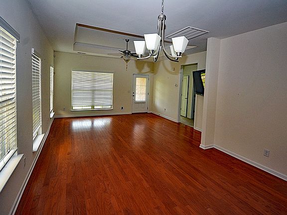 5th image of 5005 Sunbar Ln