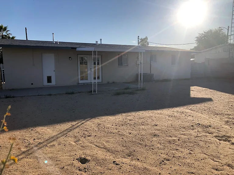 2714 S La Cruz Ave — Photo 11