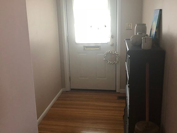 2nd image of 190 Elm St