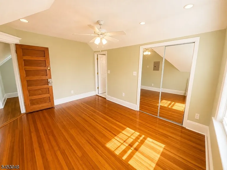 2 Cloverhill Pl #1 — Photo 25