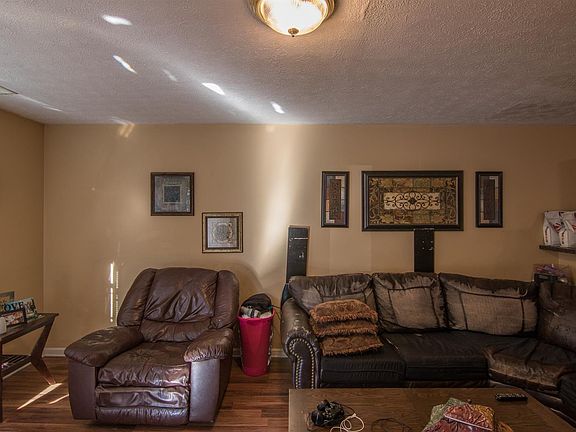 4th image of 473 Dabney Dr