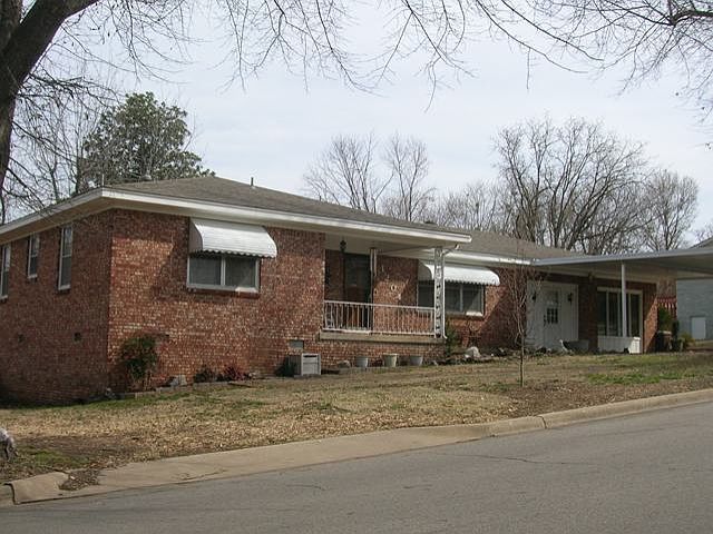 1st image of 1204 N 9th St