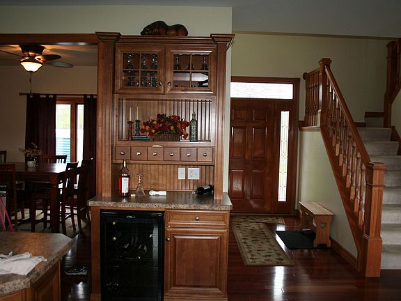 Kitchen - Wine Cabinet/Fridge