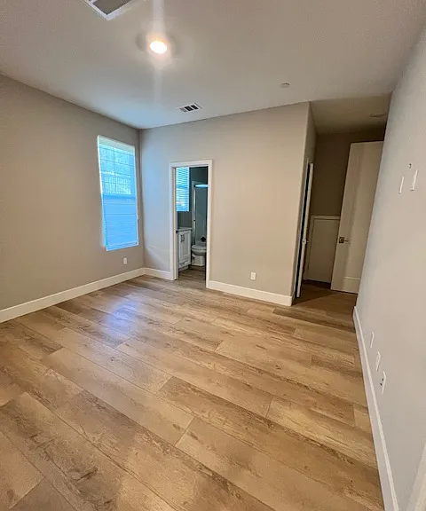 6690 Spartina Ct — Photo 10