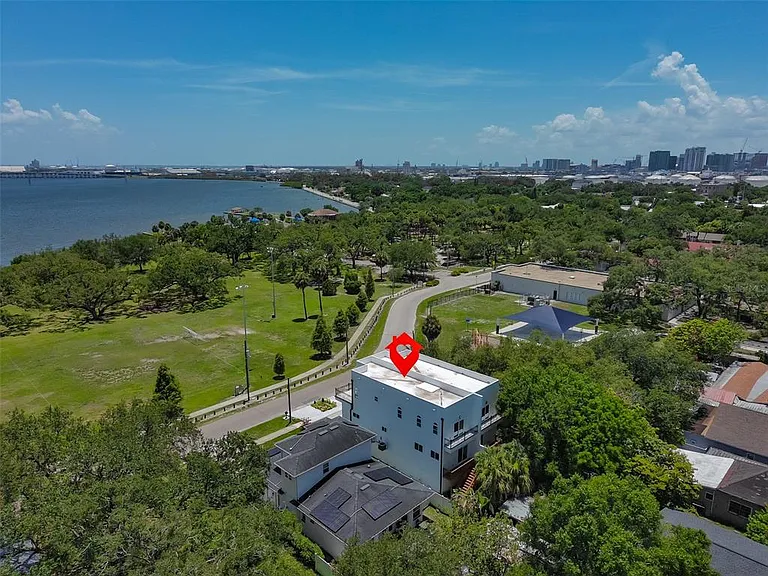 2816 Corrine St #2 — Photo 49
