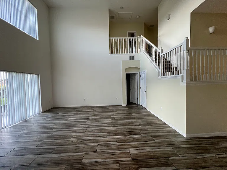 3705 Greencrest Ct — Photo 10