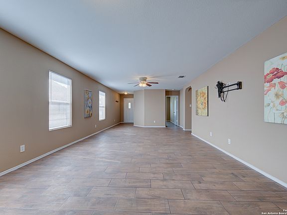 4th image of 5807 SHERBROOKE OAK