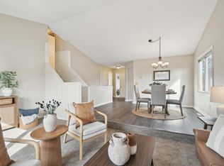 9633 Parkside Trl, Champlin, MN 55316