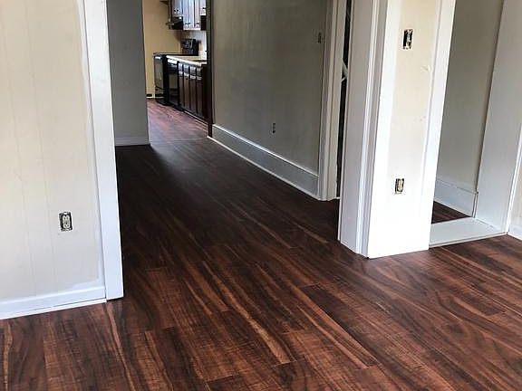 3rd image of 30 Stanton St