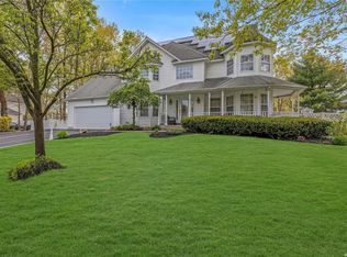 19 Hudson St, Selden, NY 11784