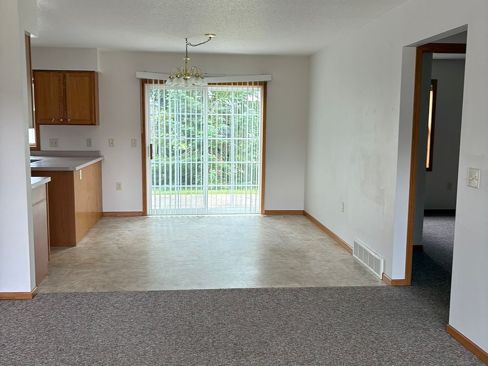 1st image of 1013 E Monowau St APT 1