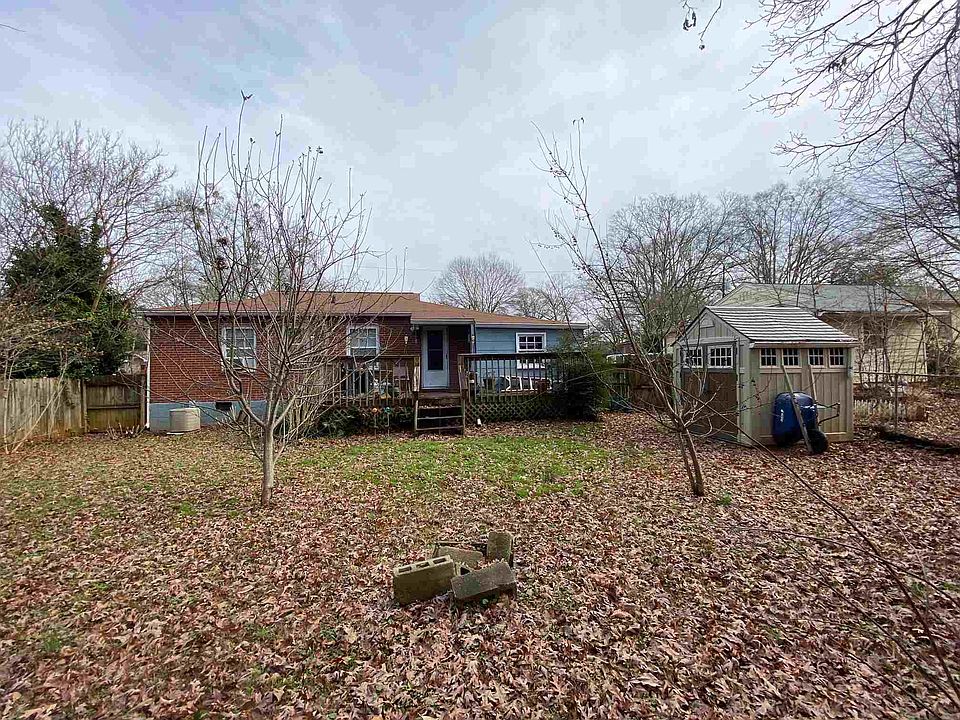 2nd image of 3982 McDaniel St