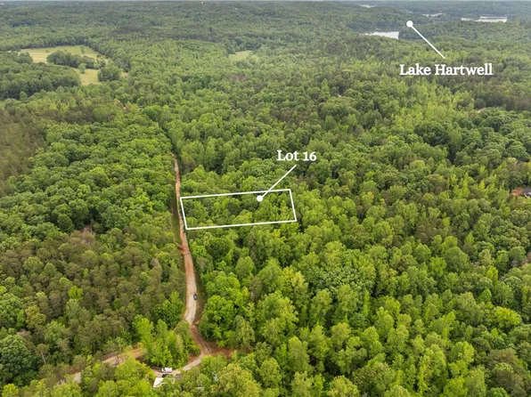 128 Sweetbriar Trl, Westminster, SC 29693