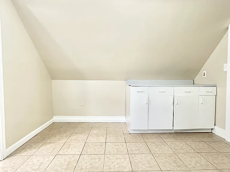 50 Lake St #1-D — Photo 3