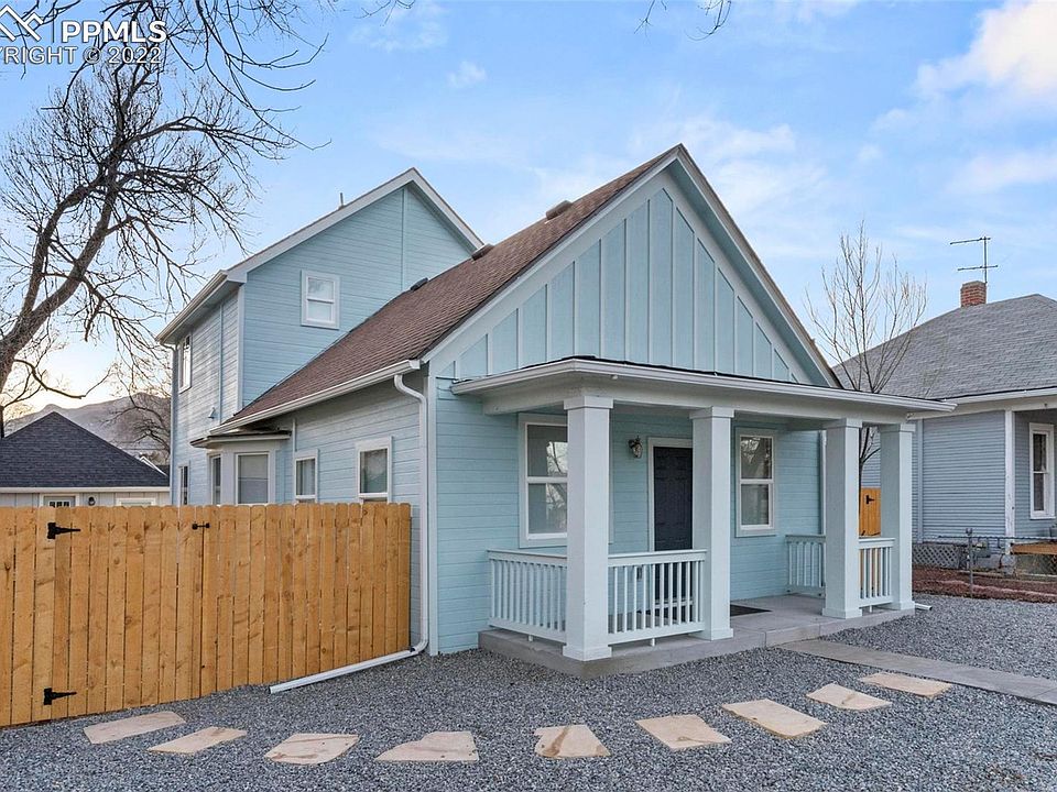 Newly remodeled with new fencing. Street view