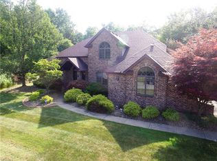7499 Harley Hills Dr, North Royalton, OH 44133